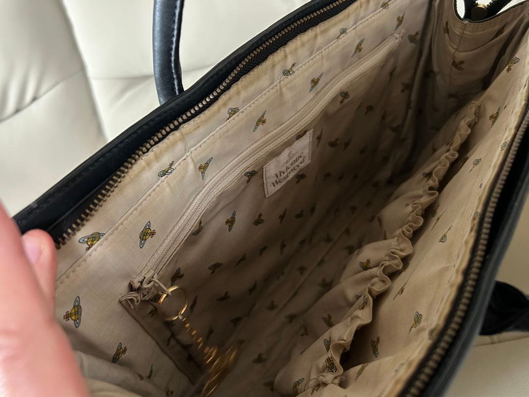 ヴィヴィアンウエストウッド　バッグ　プレーン