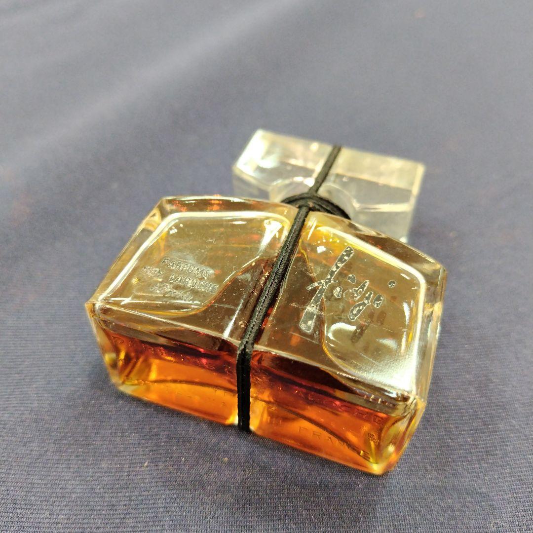 LARDINI 香水 オレンジ色 角型ボトル