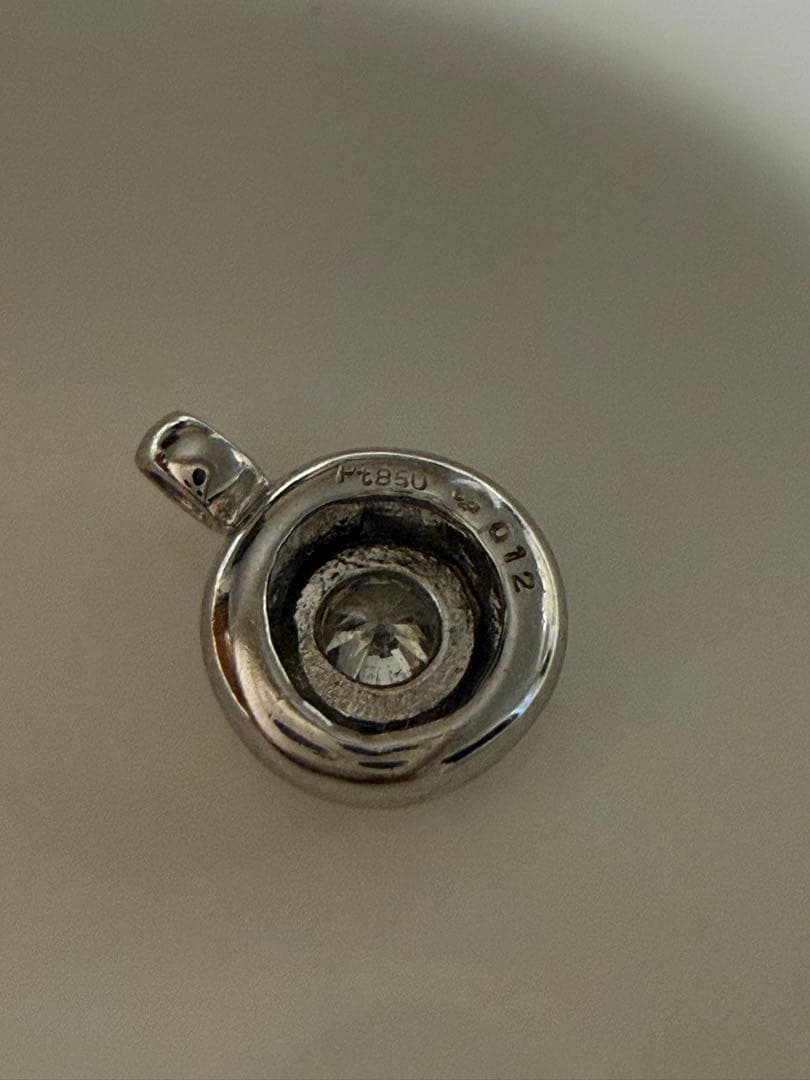 プラチナpt8501 粒ダイヤペンダント ネックレス訳あり チェーン切れ上品美品
