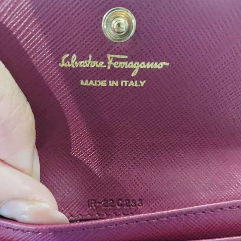 Salvatore Ferragamo 名刺入れ ローズ色