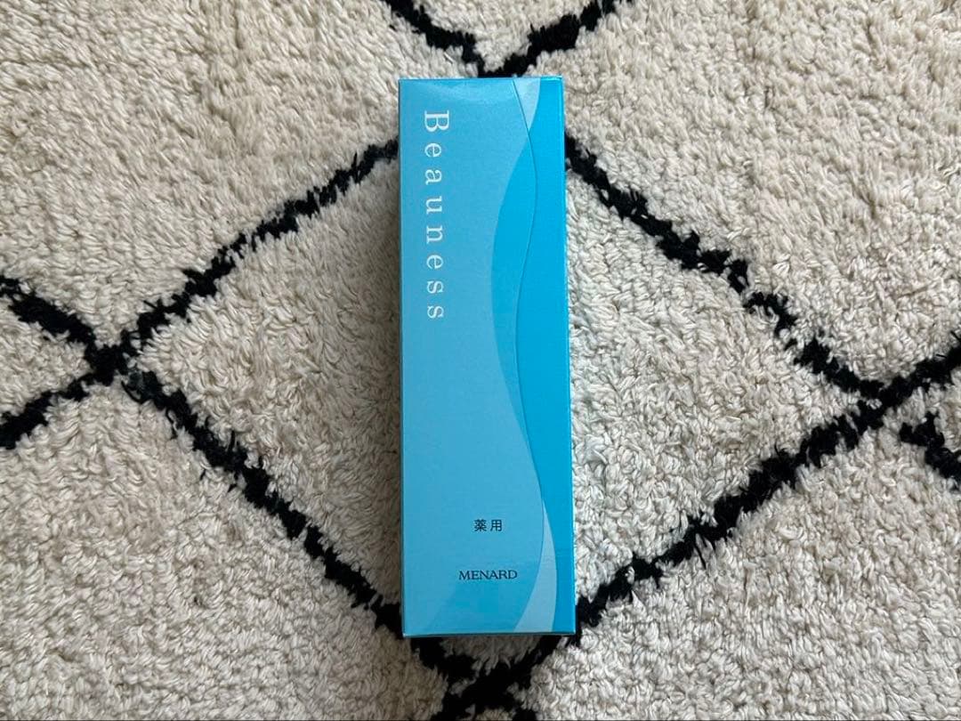 メナード薬用ビューネ&リシアルミルクローション2点セット