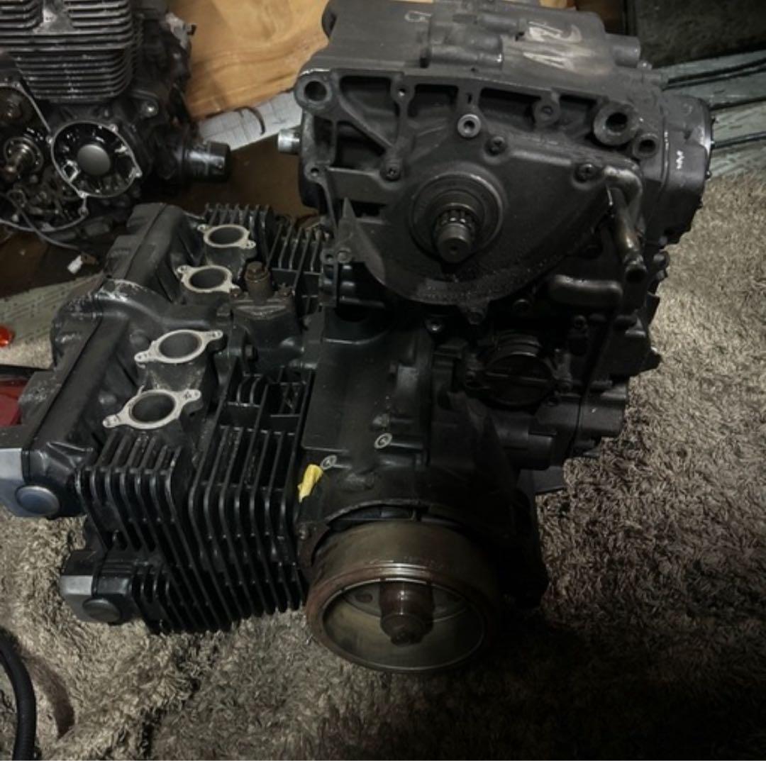 ゼファーx400エンジン