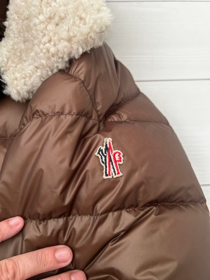 モンクレール　メンズ　ダウン　サイズ3