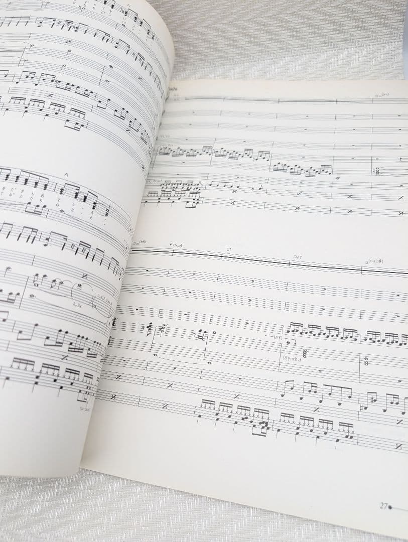 ぎ*く様 小室哲哉 Digitalian is eating breakfast