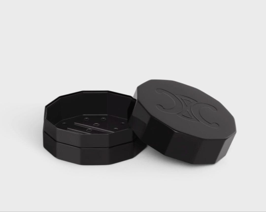 セリーヌ　ソープケース