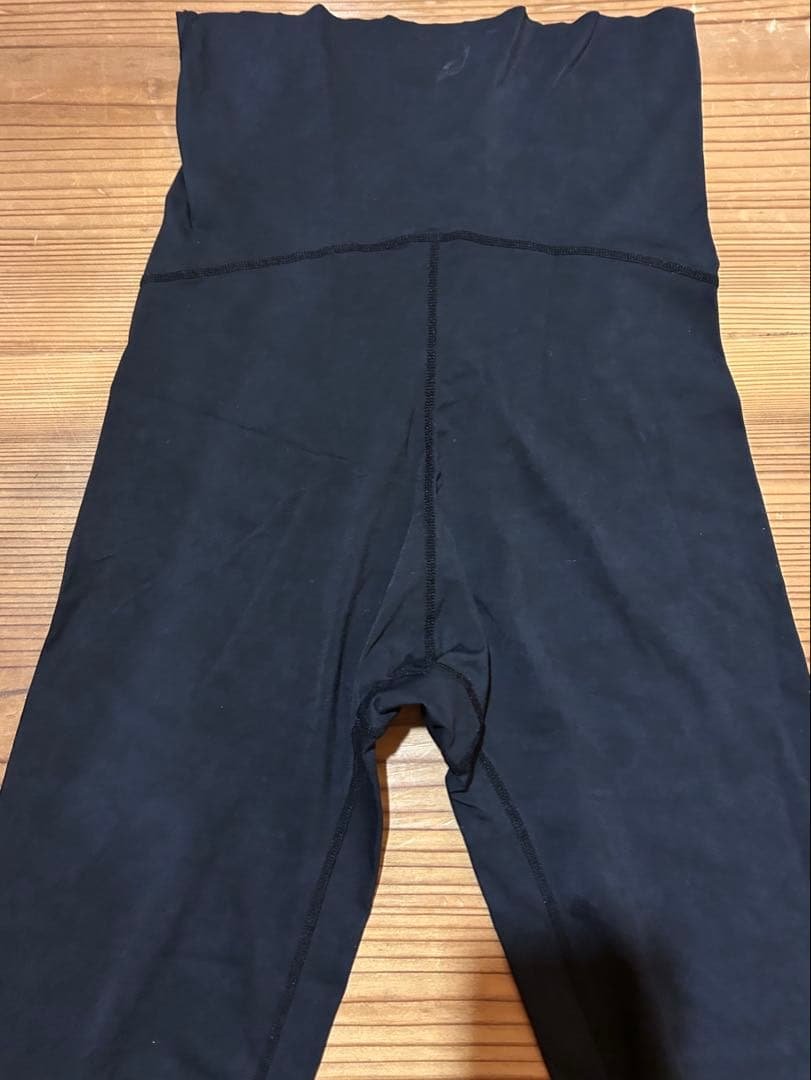 美品 グラントイーワンズ　ホルミー レギンス スパッツ LL