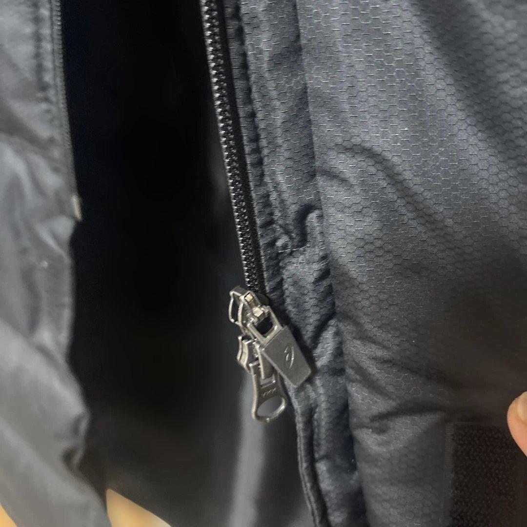 asicsロングダウンジャケット