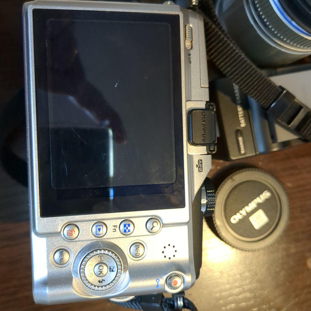 Olympus E-PL2 ミラーレス一眼カメラ