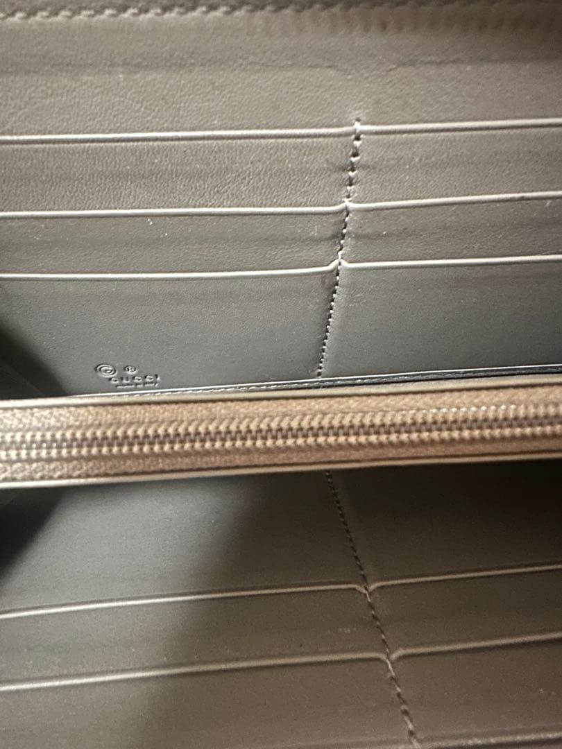 GUCCI グレー 長財布