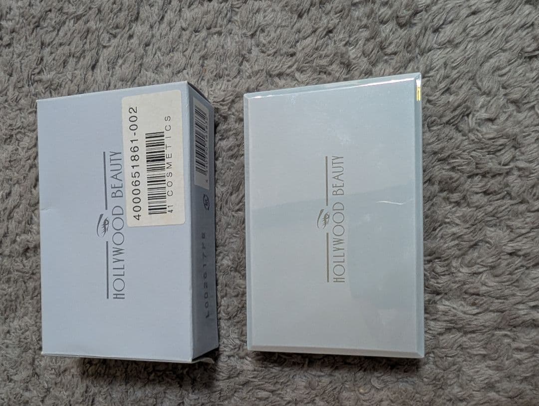 ハリウッドビューティー　ミネラルモイストパウダーファンデーション ライトオークル