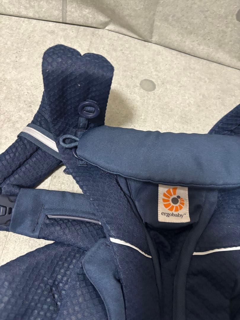 状態良　エルゴベビー　オムニブリーズ　抱っこ紐　最新モデル