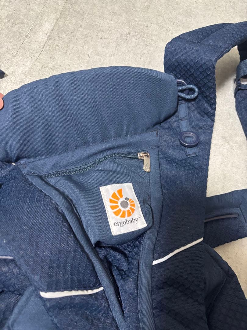 状態良　エルゴベビー　オムニブリーズ　抱っこ紐　最新モデル