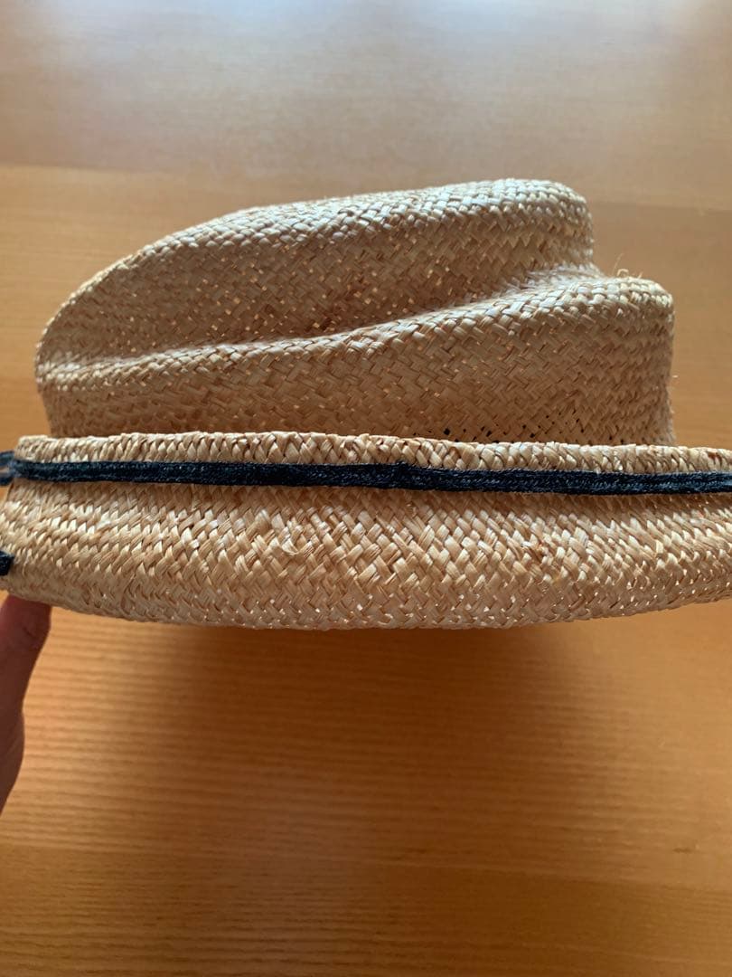 作家さん　麦わら帽子