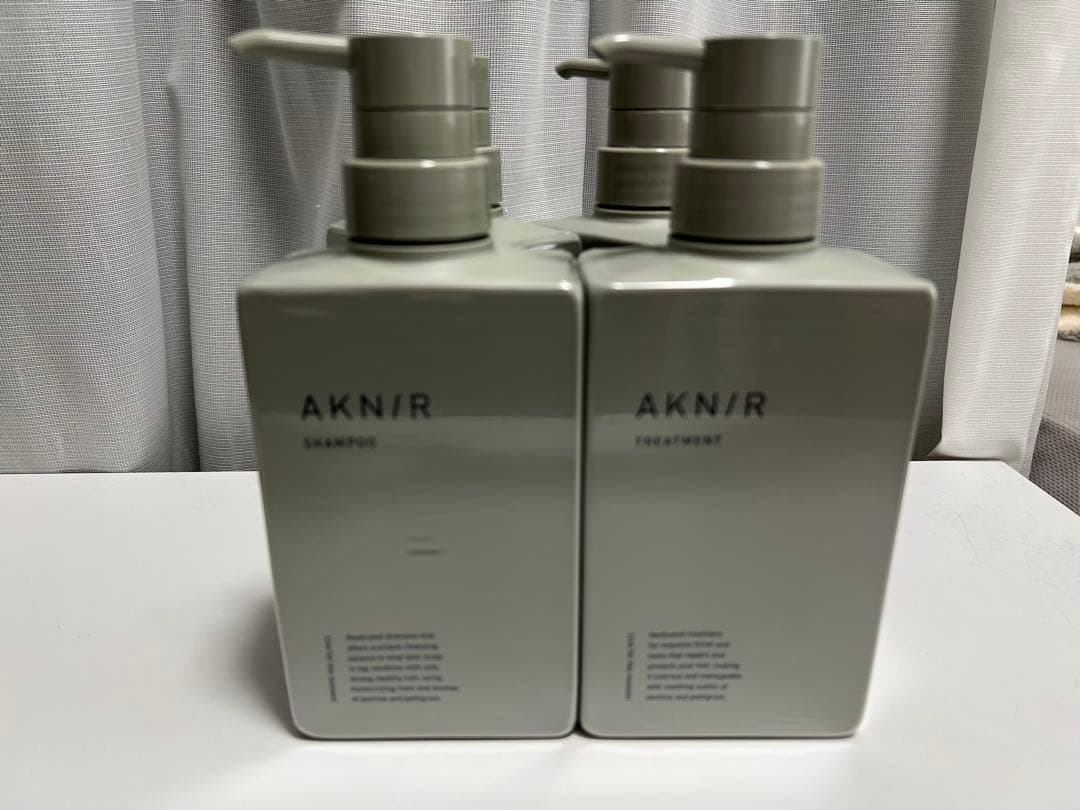 AKNIR シャンプー・トリートメント 4本セット