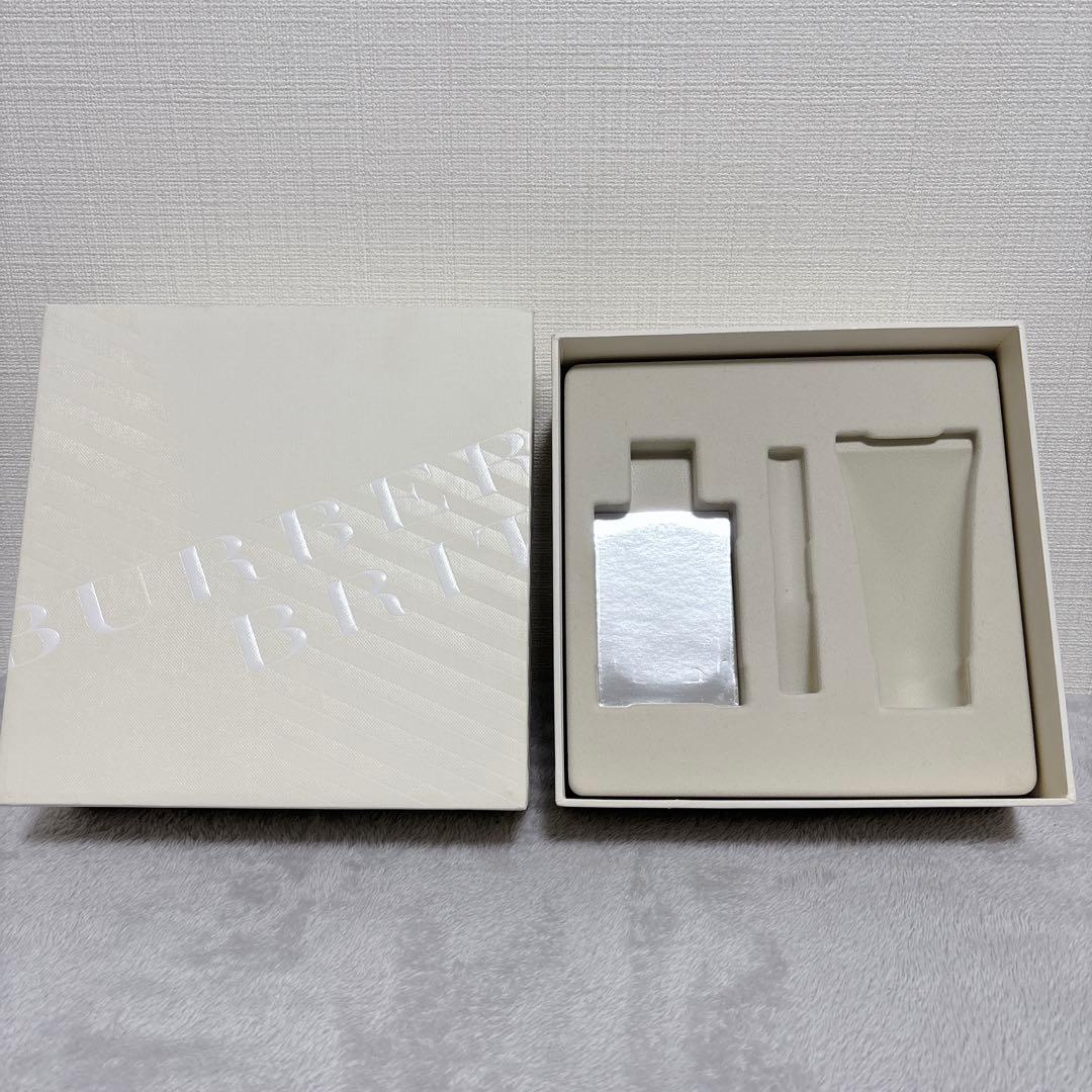 〈廃盤〉BURBERRY　香水 ブリット オードトワレ　フレグランス　ローション