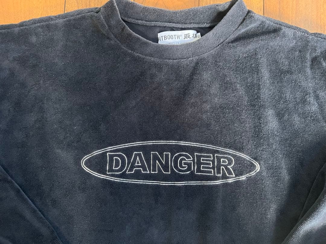 BLACKEYEPATCH ✖️ TIGHTBOOTHベロアトップス