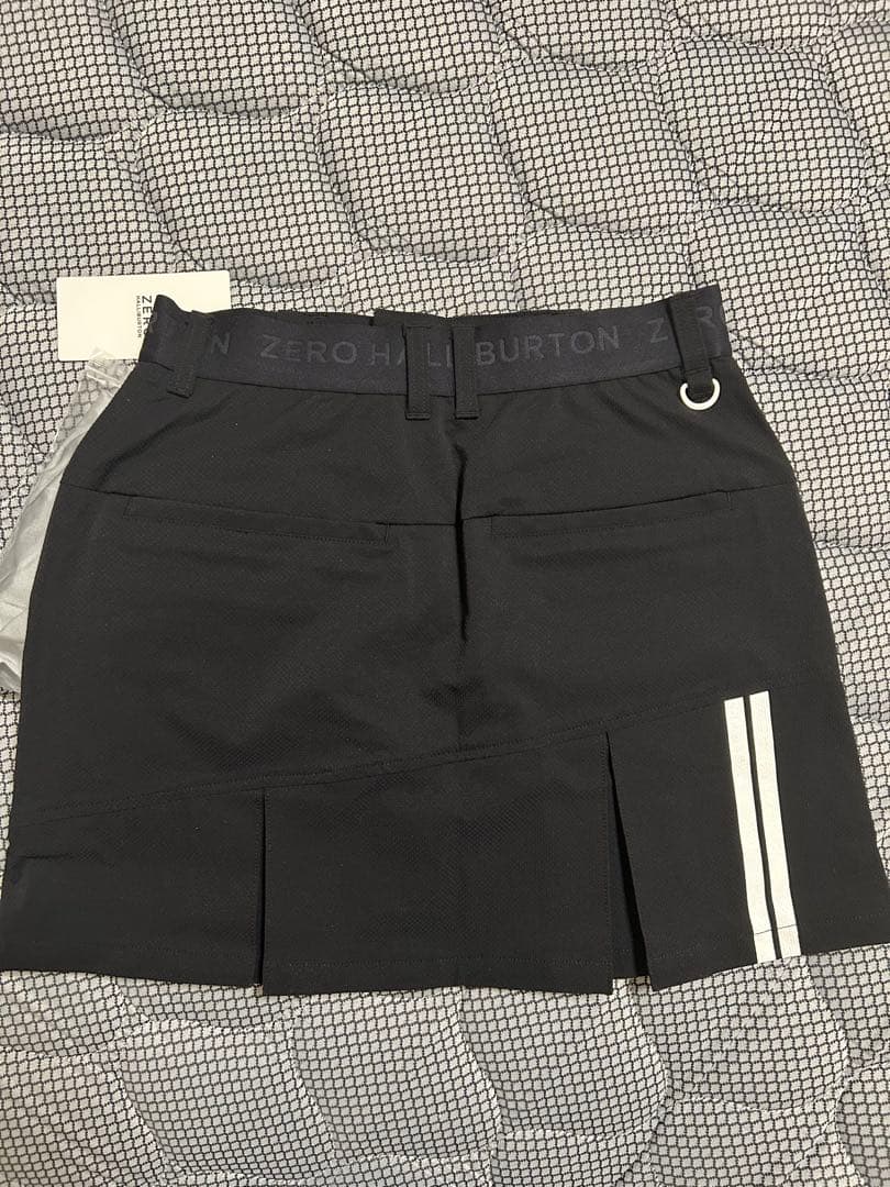 ゼロハリバートン　スカート