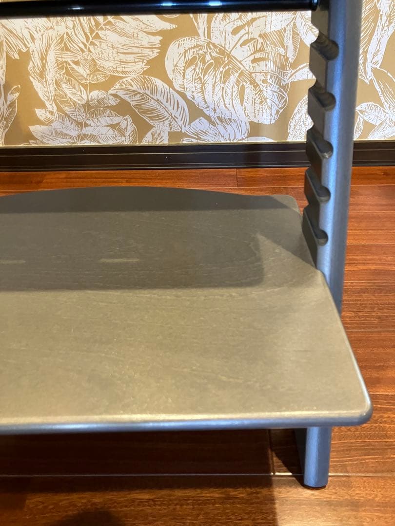 ribbon　ストッケ　トリップトラップ　グレー