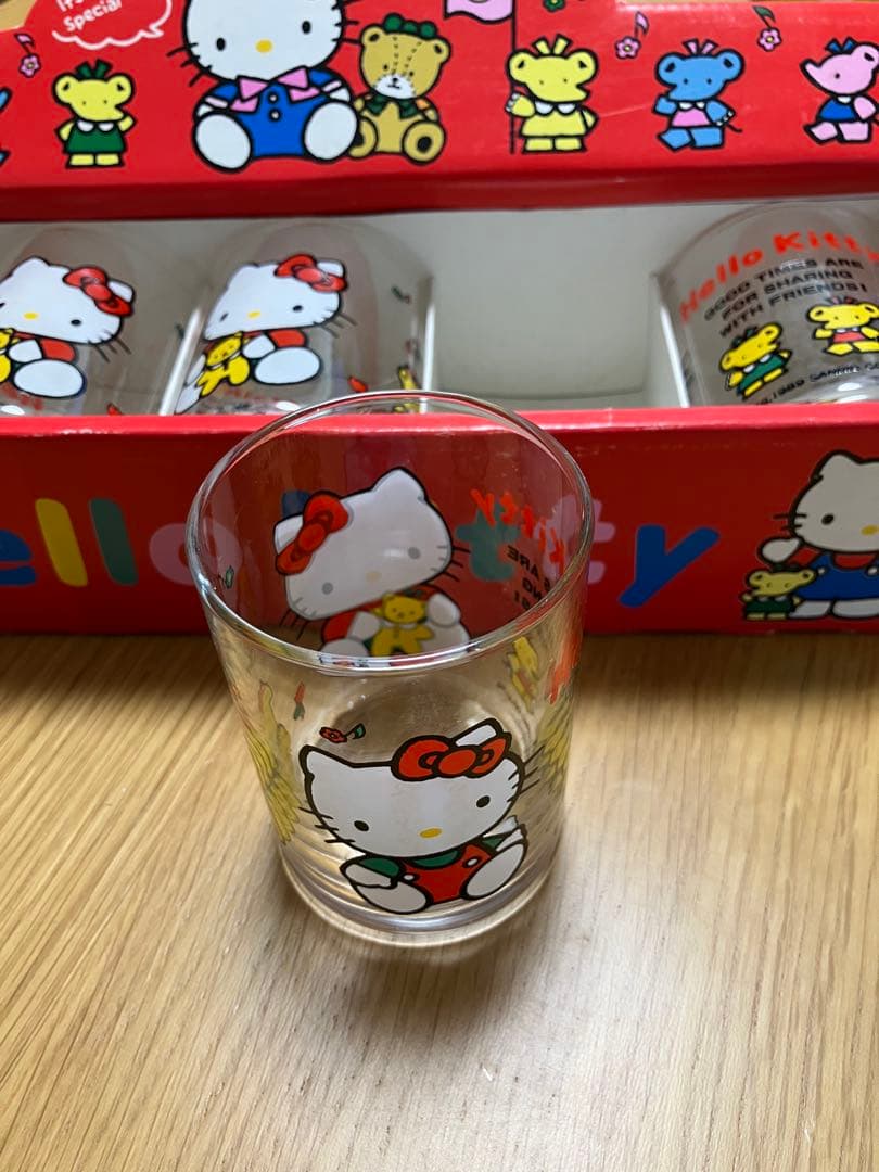 昭和レトロ1989年サンリオ ハローキティのグラスセット 未使用当時物希少