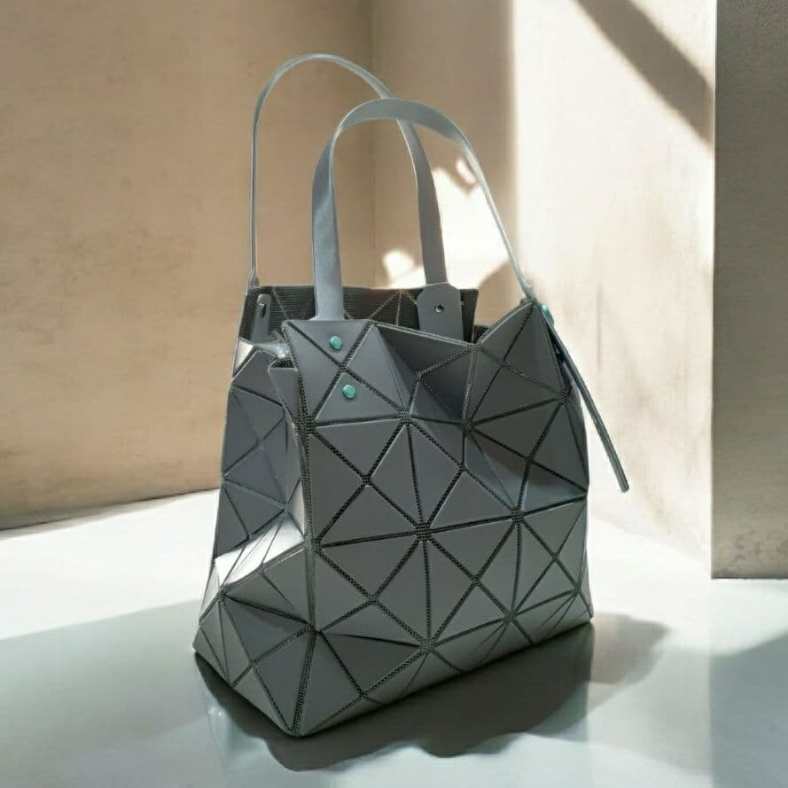 BAOBAO ISSEY MIYAKE バオバオイッセイミヤケ CARAT 美品