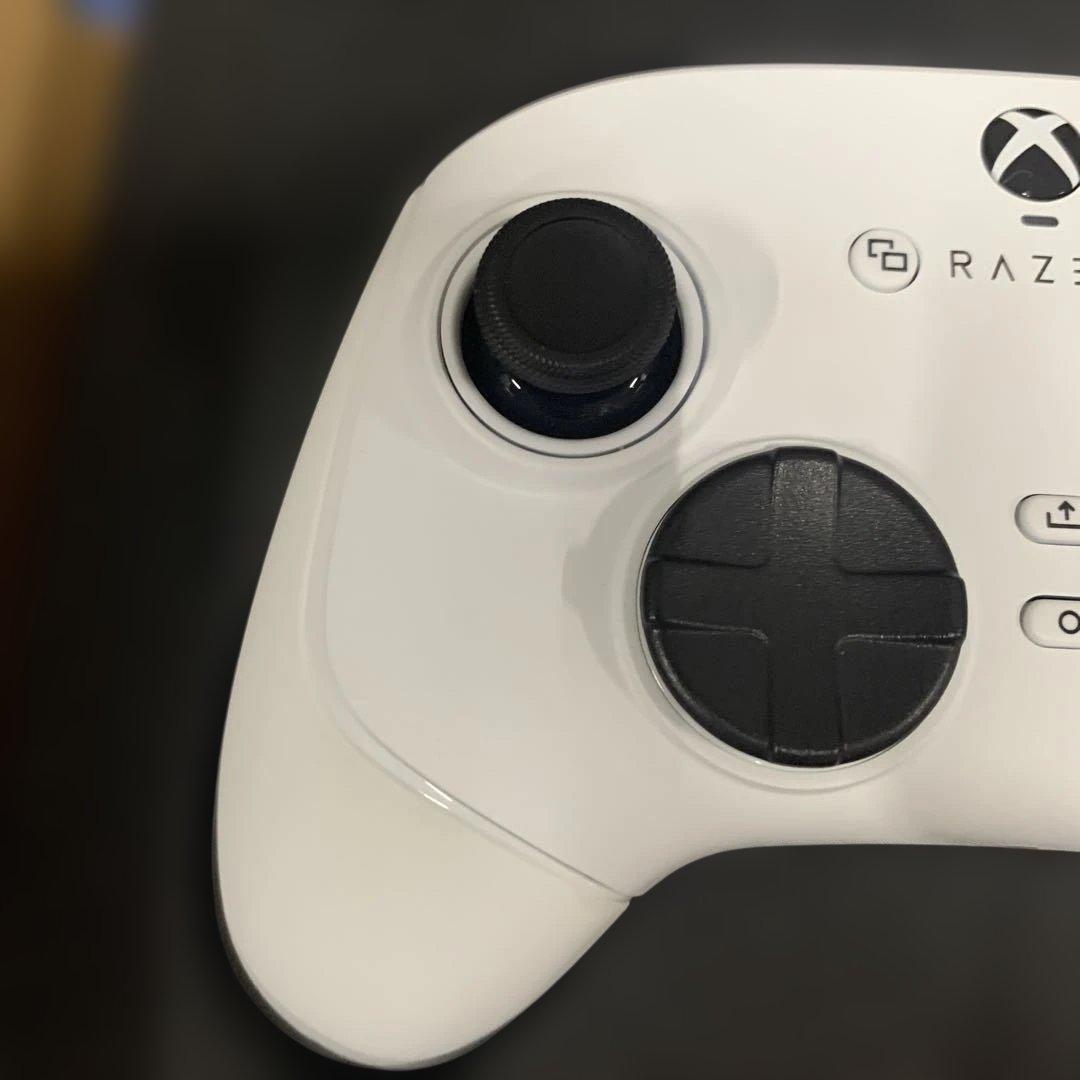 その他 Razer Wolverine V3 Tournament Edition