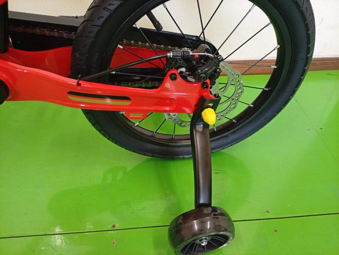 値下げ中【新品未使用】子供自転車 16インチ ペダル脱着仕様 RED