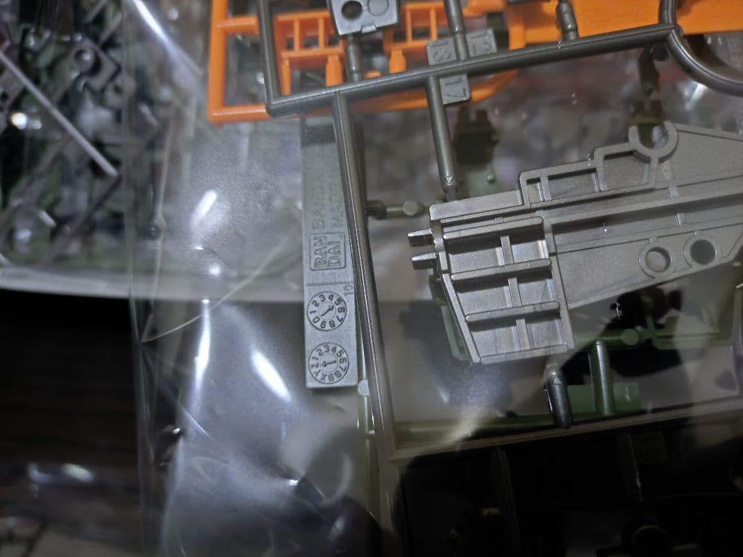 【新品未組立】ＭＧ 1/100 フルアーマーガンダム