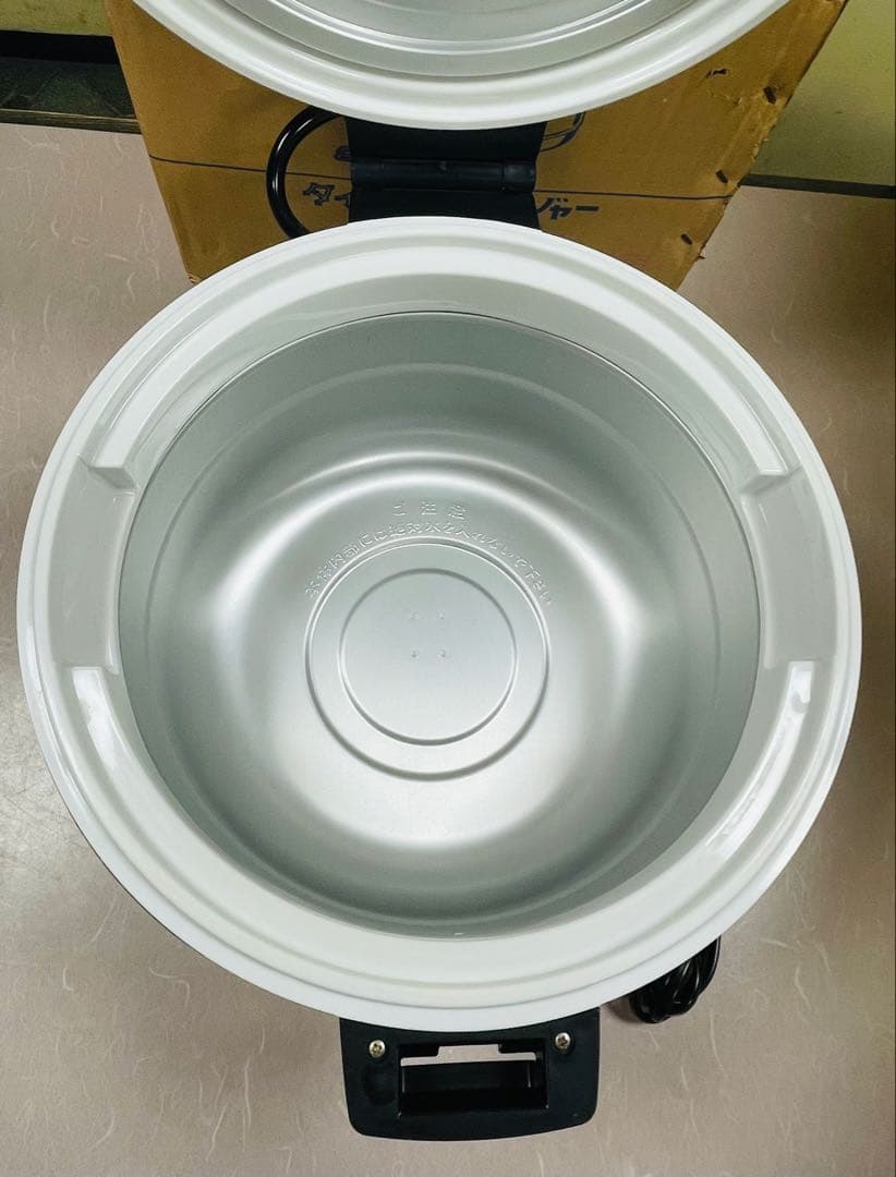 A924 美品❗️2.2升/4L保温ジャー電子ジャー業務用タイガー2升