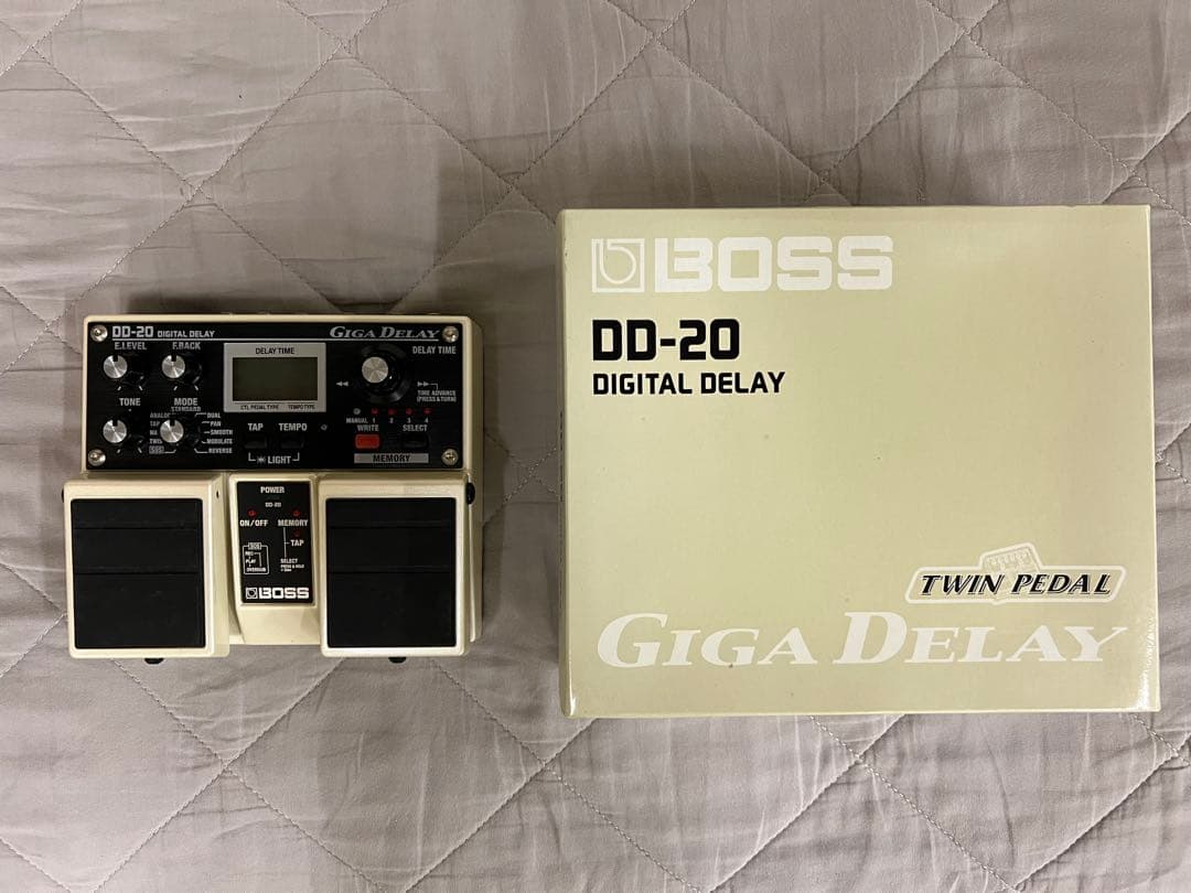 ギター DD 20 DIGITAL DELAY GIGA TWIN PEDAL BOSS
