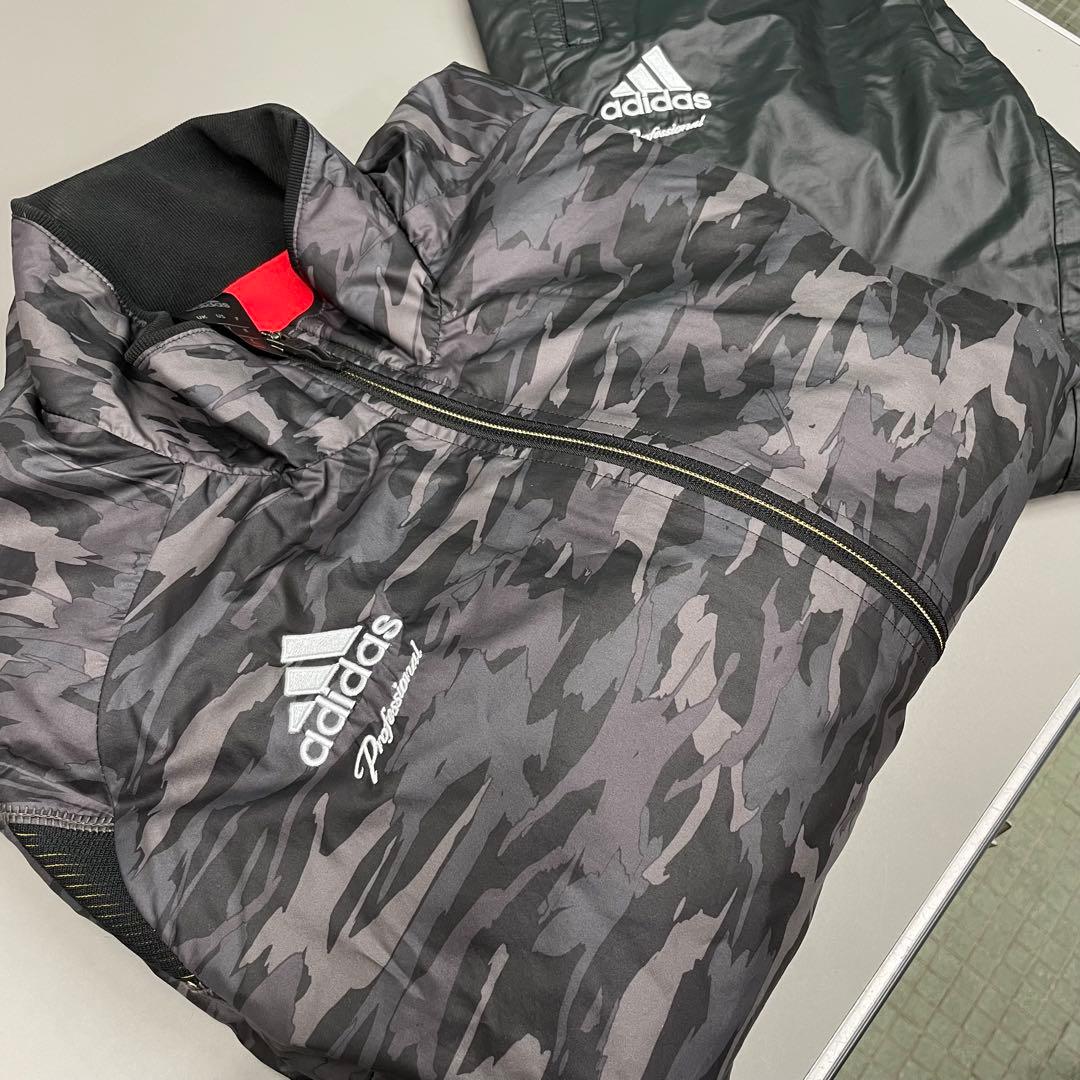新品‼️迷彩アディダス プロフェッショナルのウインドブレーカー上下セットアップ