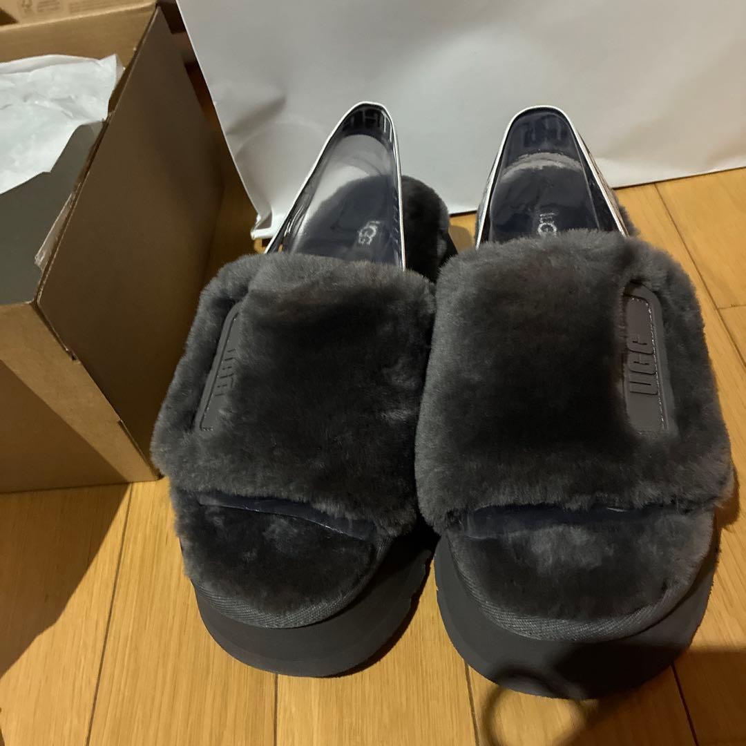 新品　アグ　UGG ムートンサンダル　グレー　サイズ7