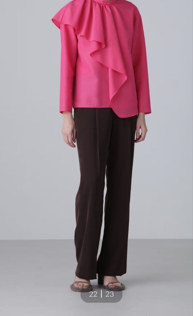 お正月価格★アドーア★美品★フリル付きピンク長袖ブラウス★サイズ38