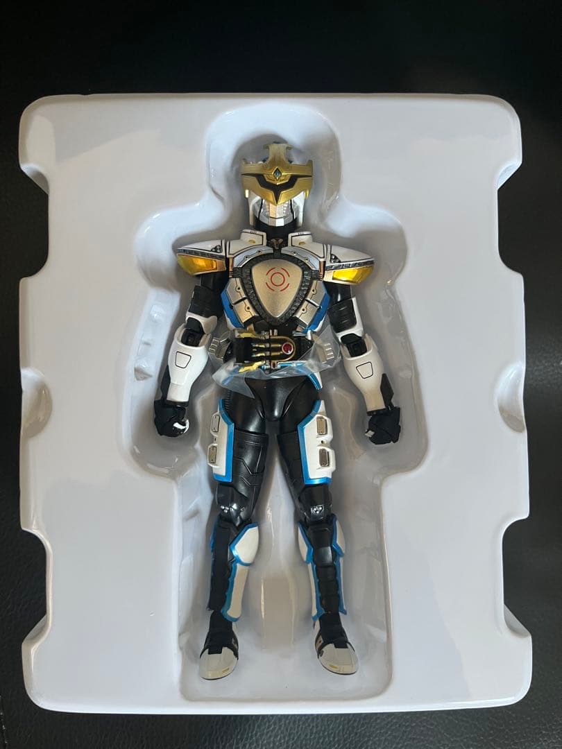 真骨彫製法　仮面ライダーイクサ　セーブモード／バーストモード