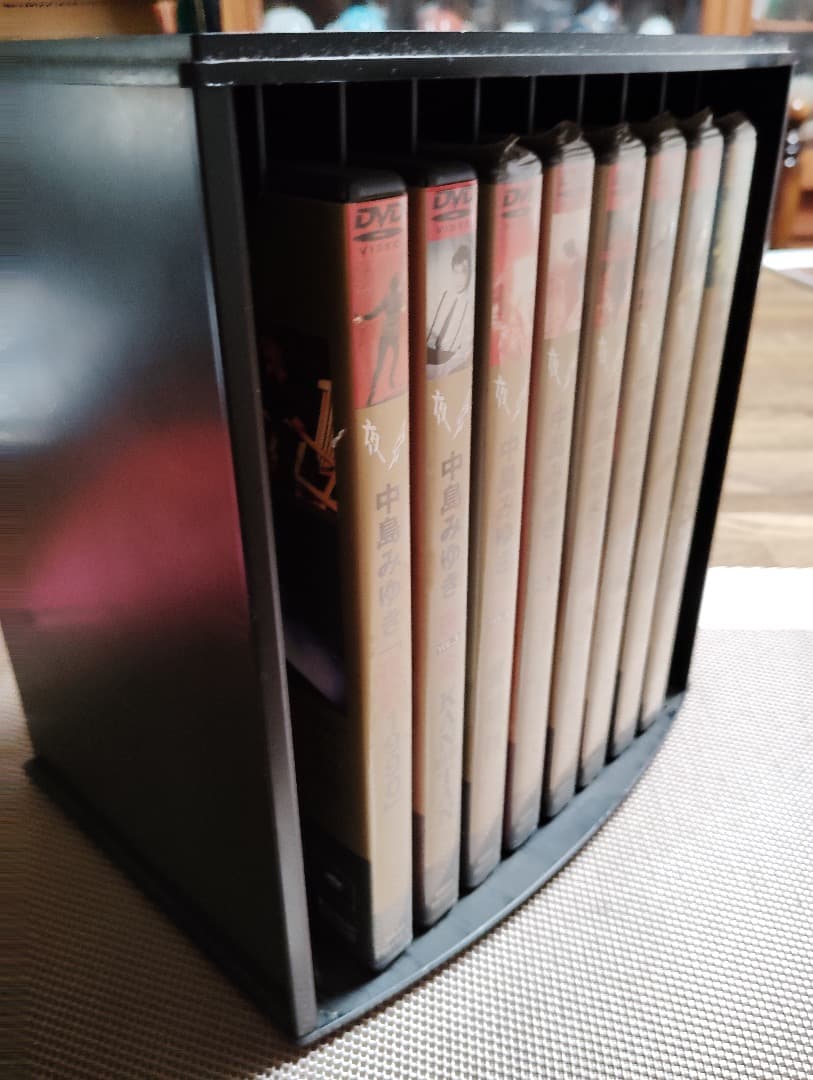 ヨ*カ様 中島みゆき「夜会」DVDーBOX（全８巻）特製歌詞集　収納ケース付き