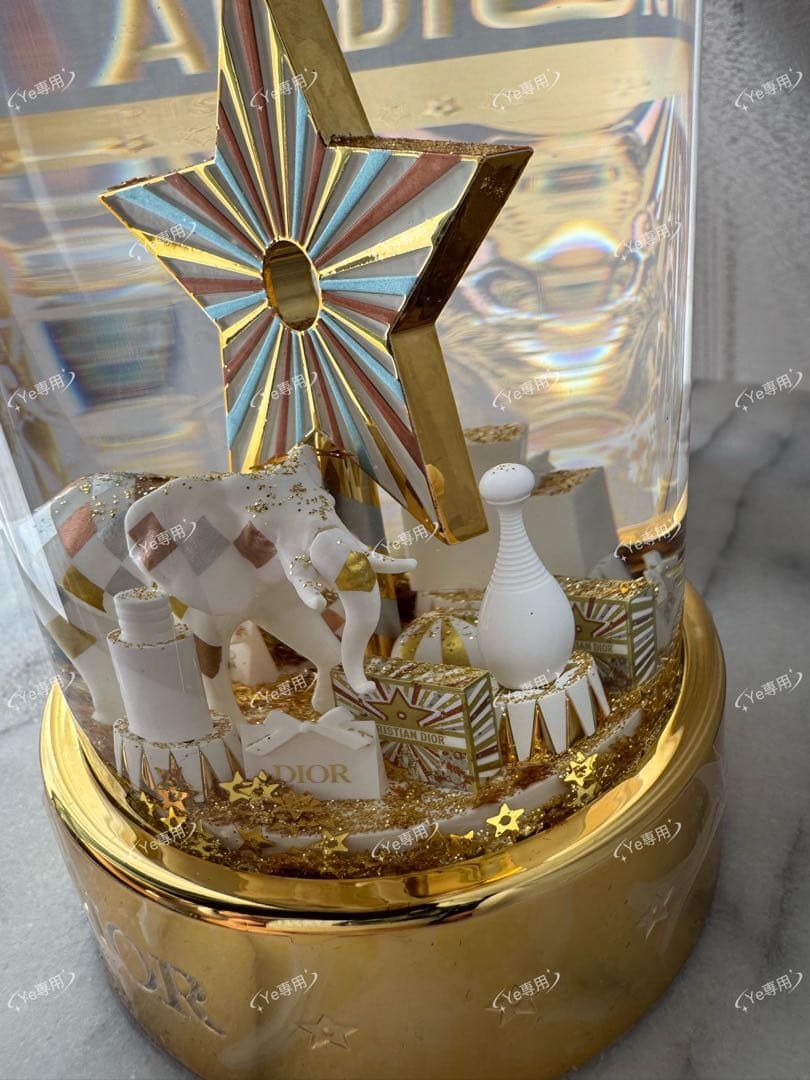 Dior 2025 VIP限定 スノードーム 希少／記念日ギフト
