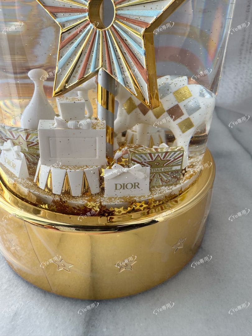 Dior 2025 VIP限定 スノードーム 希少／記念日ギフト