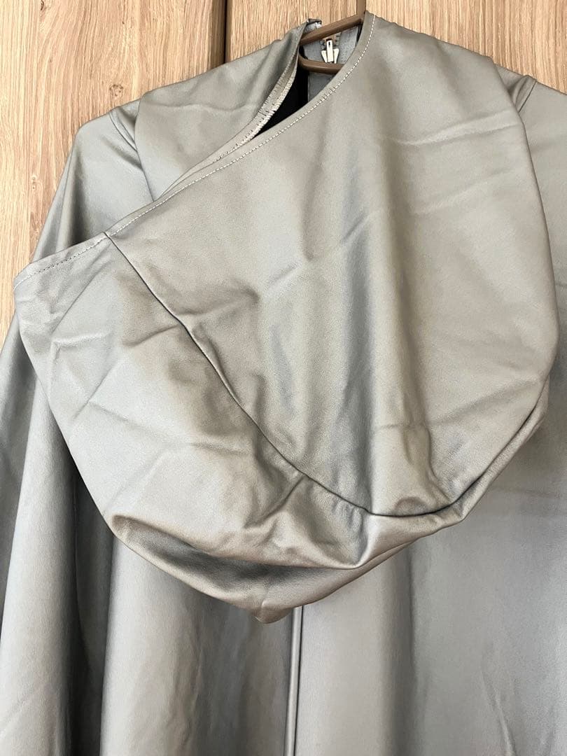 エリー　美品　YOSA チタンエッジケープ