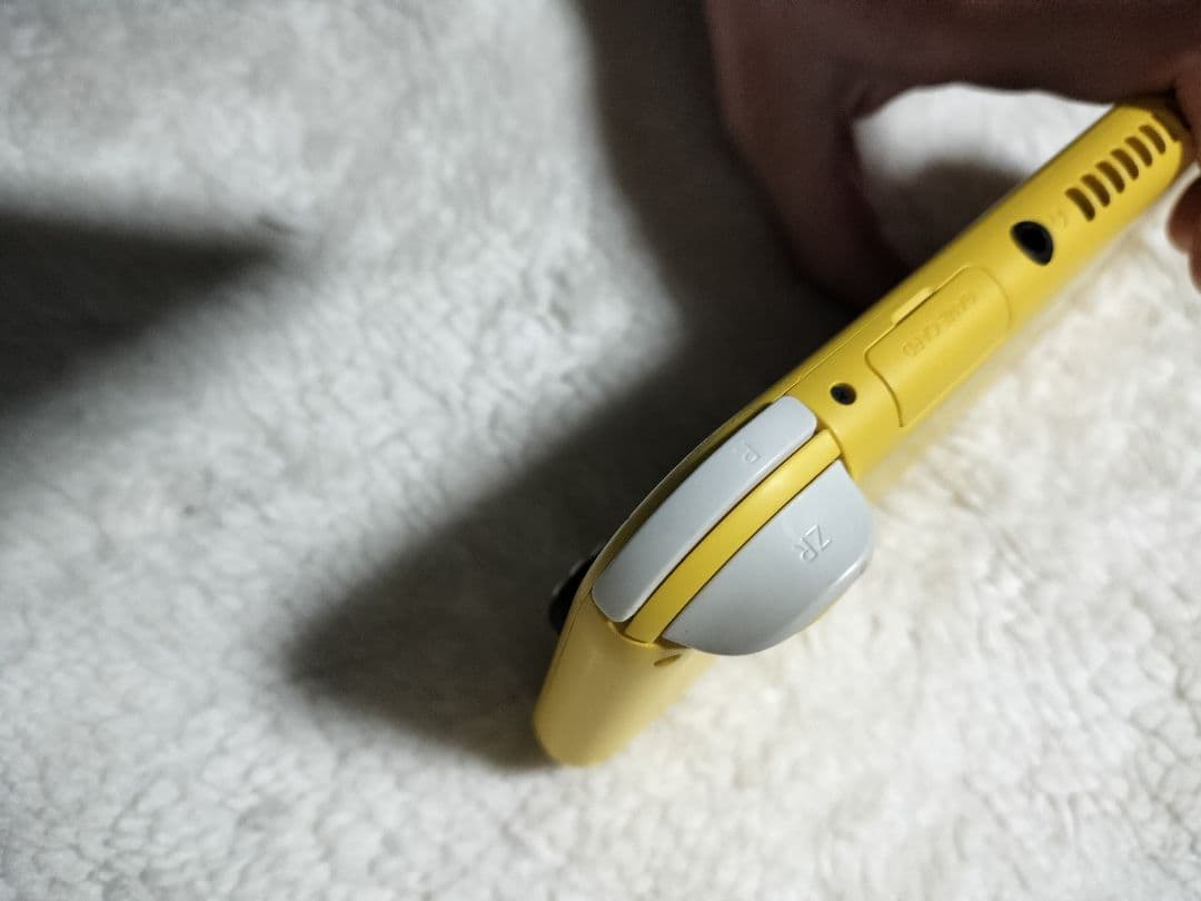 動作品Nintendo Switch Lite イエロー本体肉球スティックカバー