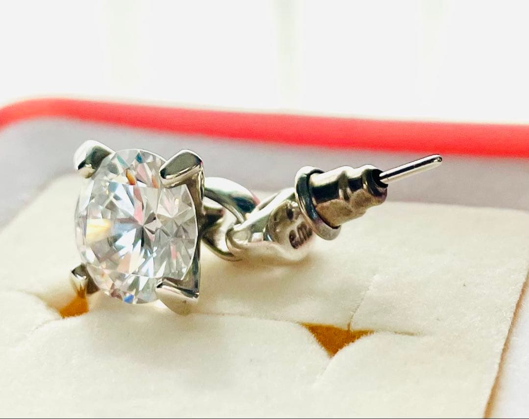 e.m. ピアス(片耳用)