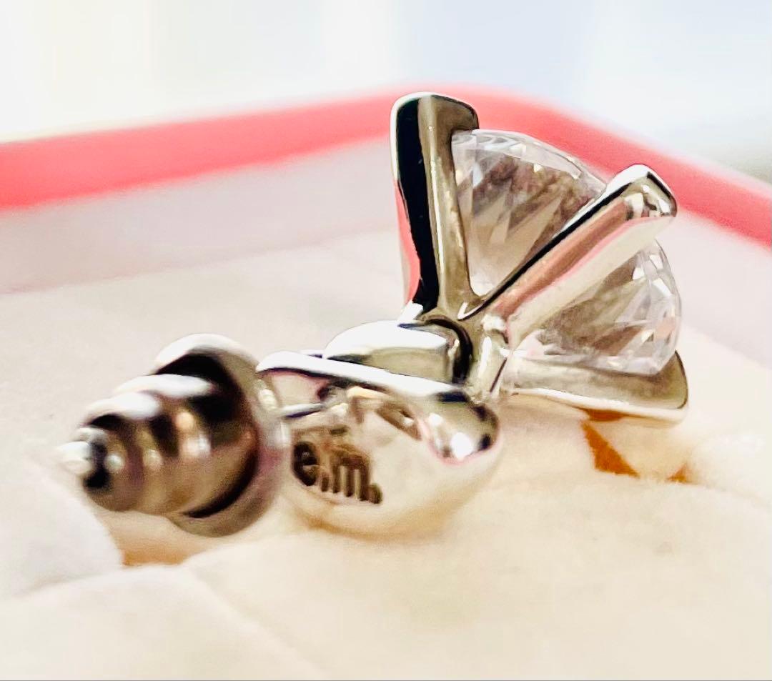 e.m. ピアス(片耳用)