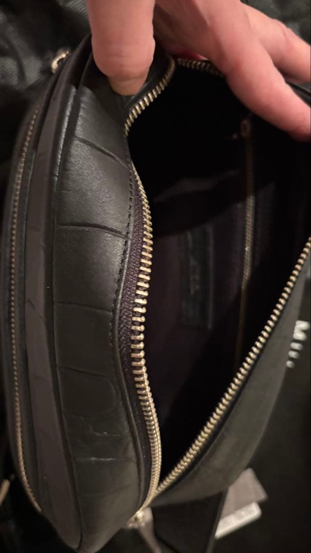 新品未使用★MUL エムユーエル　ラウンド　ボディバッグ★ レア　ブラック