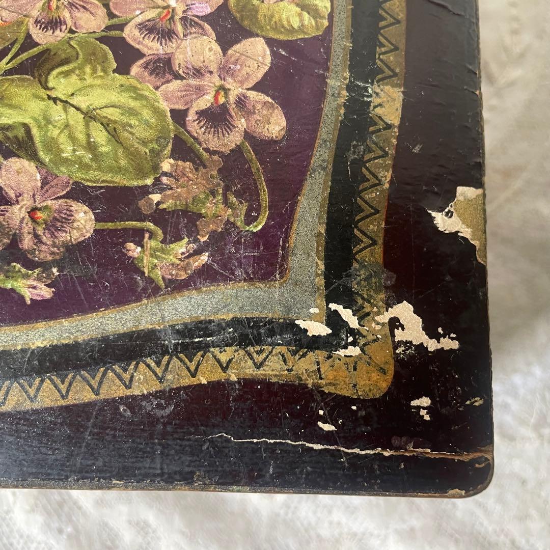 すみれの木製ボックス　スミレ　菫　箱　フランスアンティーク　フランスアンティーク