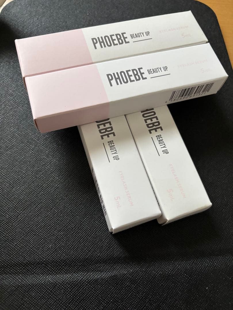PHOBE まつ毛美容液　4本セット