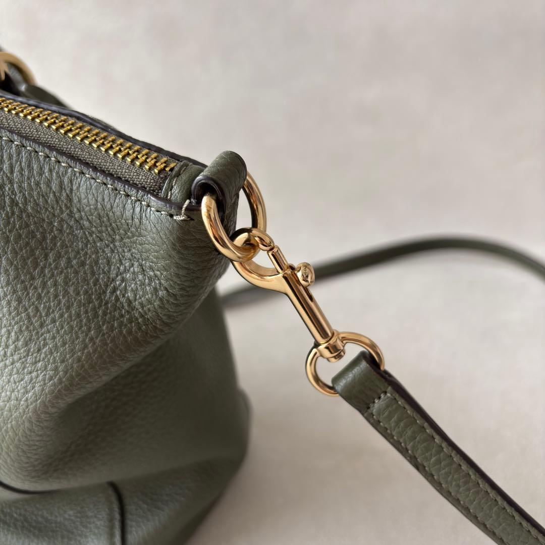 【美品】COACH オリーブグリーン ハンドバッグ