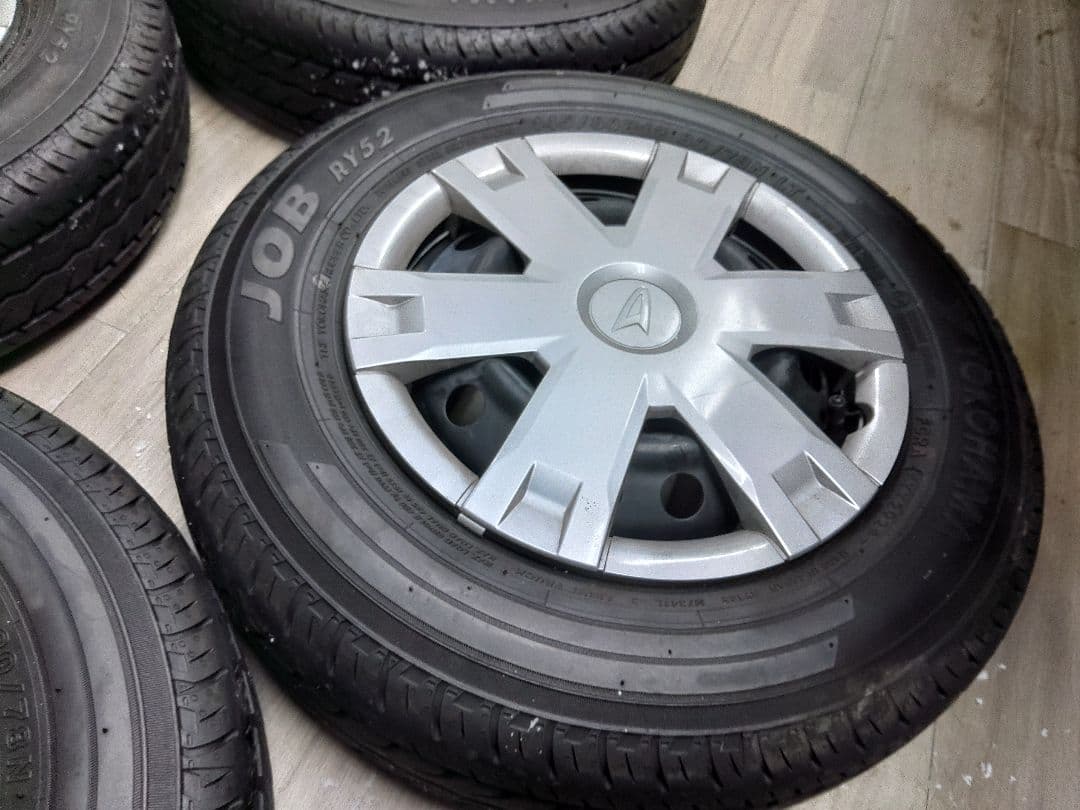 バリ溝 タイヤ 145/80R12 新車1ヶ月外し　アトレー ハイゼット 軽トラ