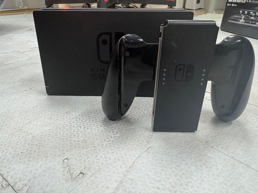 Nintendo Switch 本体　JICON（スーパーマリオオデッセイ）