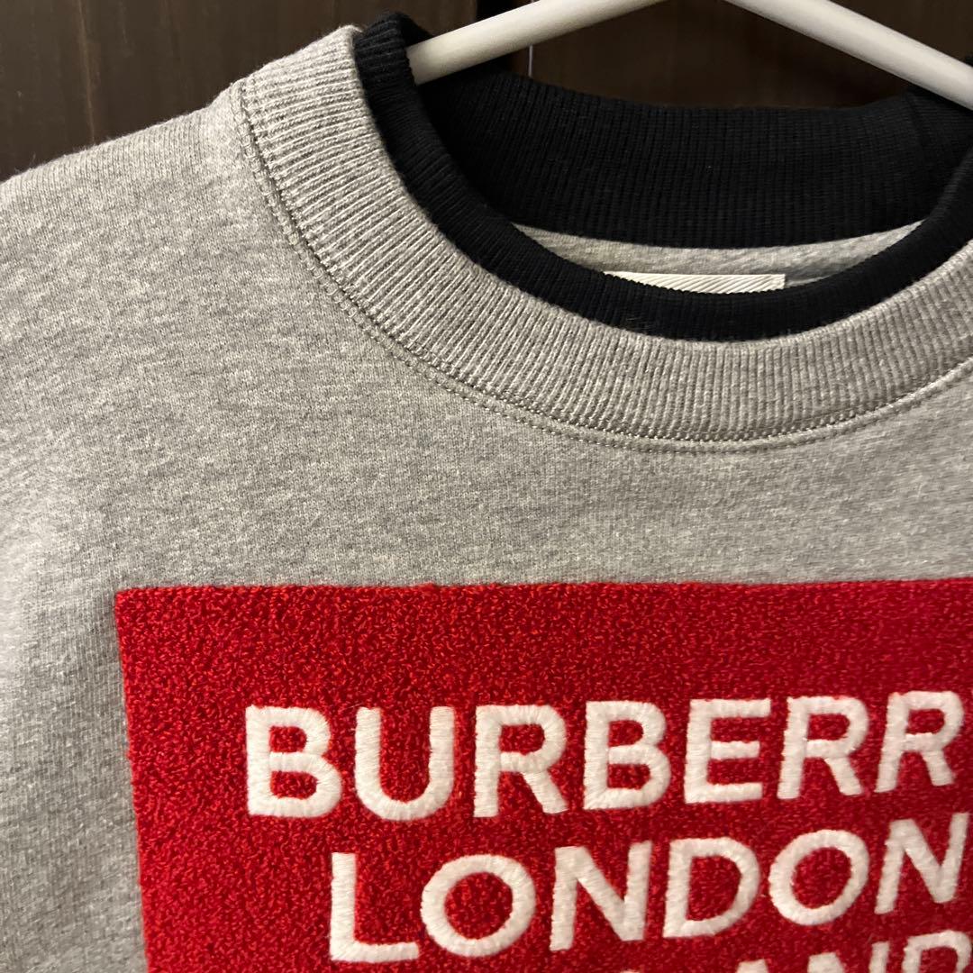 バーバリー　ロンドン　Burberry 3Y トレーナー