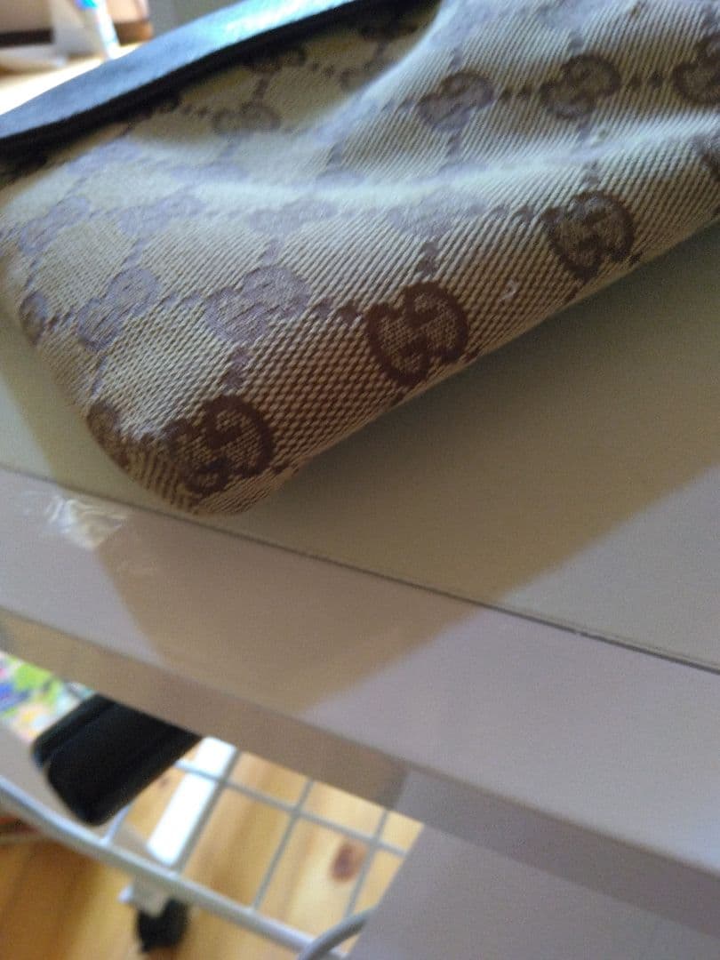 Gucci GGパターン ボディバッグ