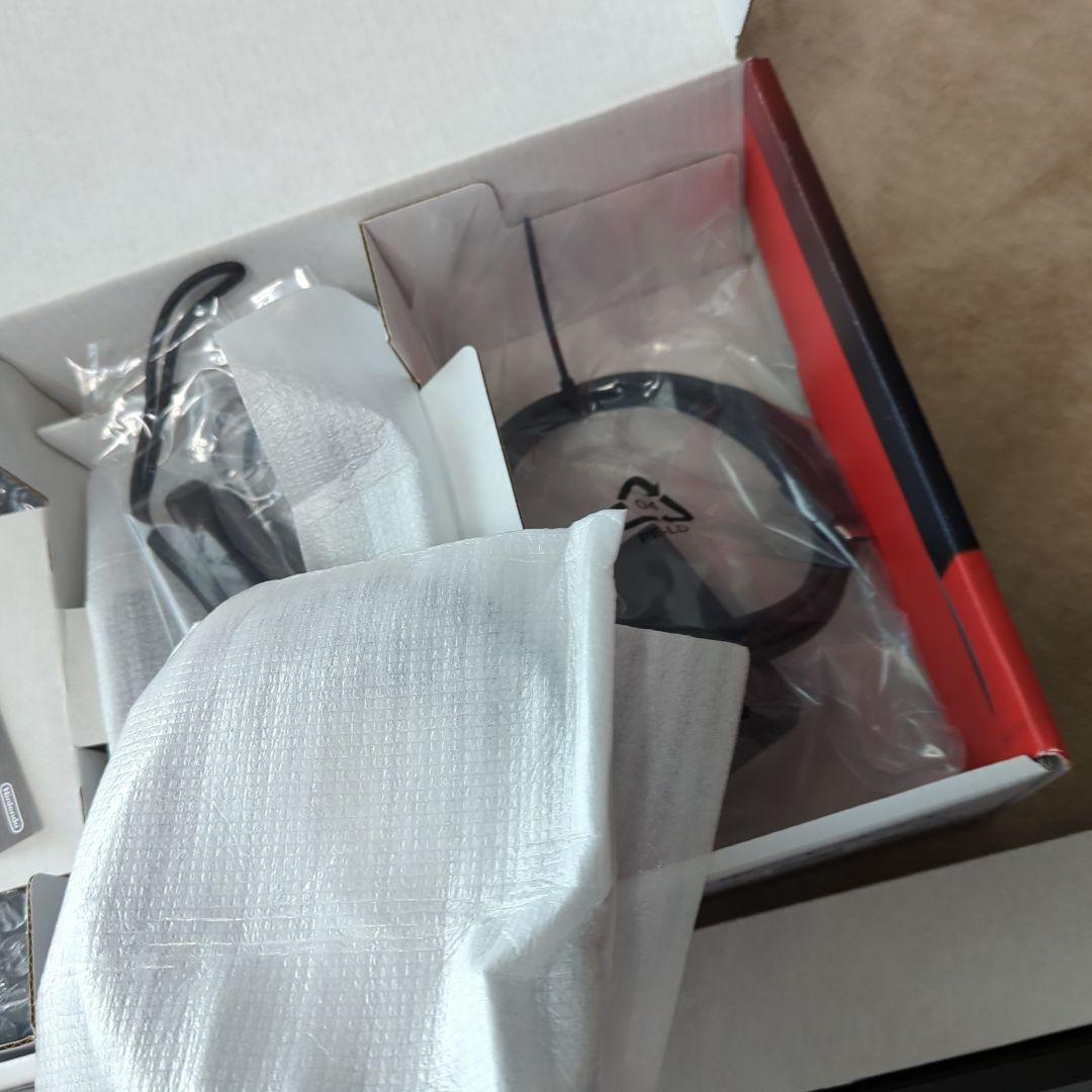 Switch 本体　SDカード付き　箱あり