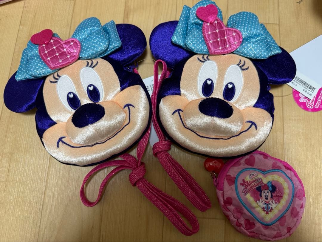 新品　ミニー パルパルーザ　ショルダーバッグ　 カプセルトイ付き